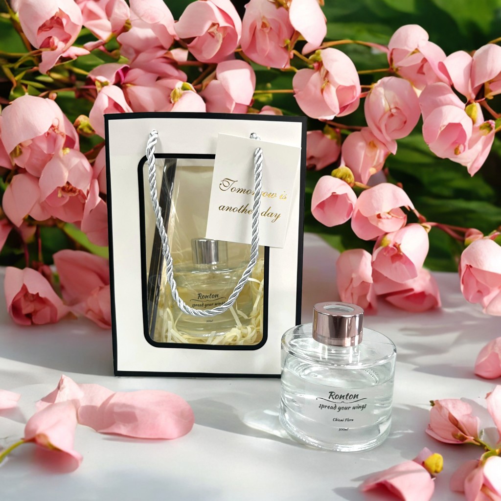 Ronton spread your wings?擴香瓶提袋款-封面圖